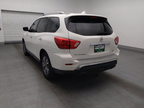 Used 2020 Nissan Pathfinder S AWD/4WD image 5