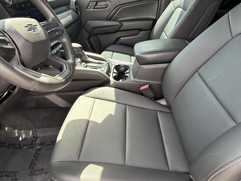 Used 2023 Chevrolet Colorado Trail Boss w/ Advanced Trailering Package AWD/4WD image 11