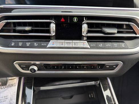 Used 2022 BMW X7 M50i AWD/4WD image 39