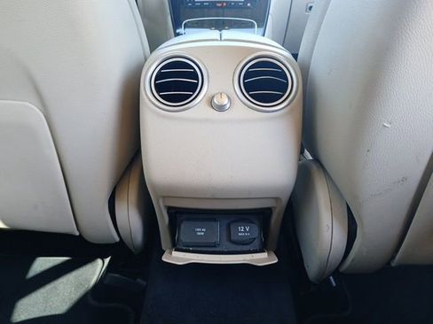 Used 2019 Mercedes-Benz GLC 300 image 14