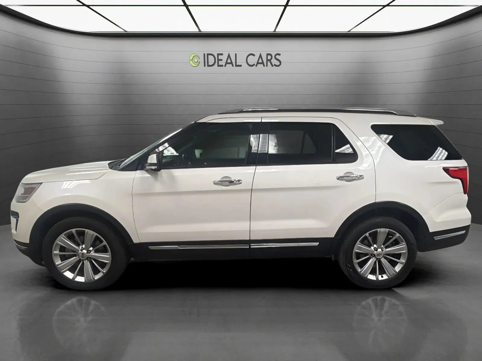 Used 2019 Ford Explorer Limited w/ Class III Trailer Tow Package AWD/4WD image 8