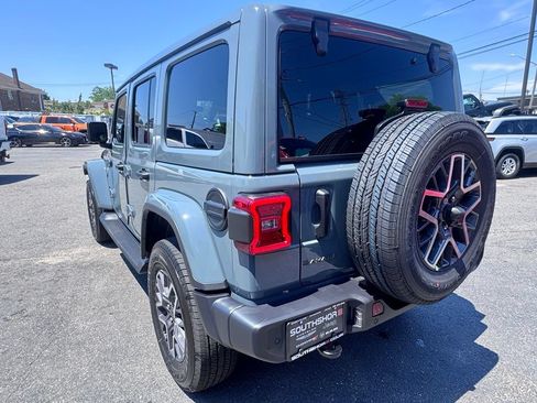 New 2026 Jeep Wrangler Unlimited Sahara AWD/4WD image 5