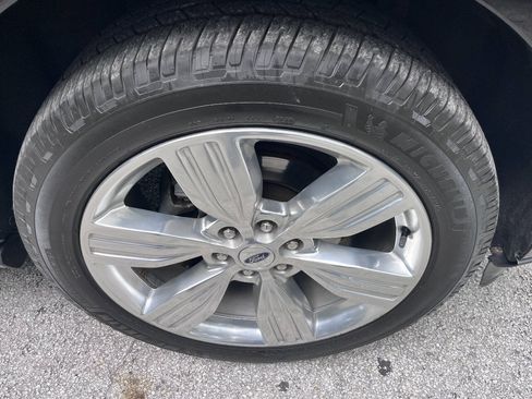 Used 2020 Ford Expedition Limited RWD image 20