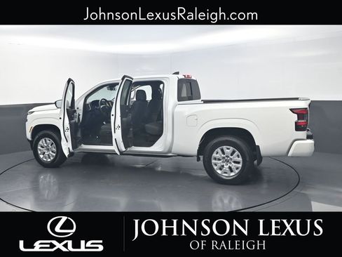 Used 2023 Nissan Frontier SV w/ Technology Package image 28