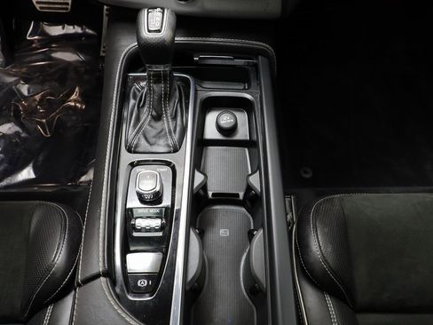 Used 2016 Volvo XC90 T6 R-Design w/ Protection Package Plus image 14