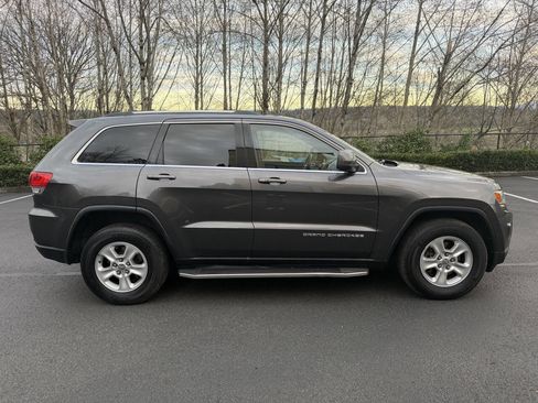 Used 2014 Jeep Grand Cherokee Laredo w/ Quick Order Package 23E image 4