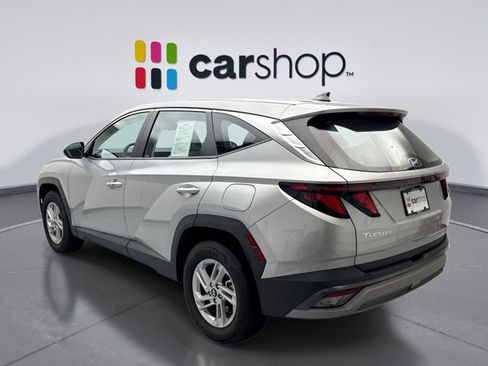 Used 2025 Hyundai Tucson SE image 3