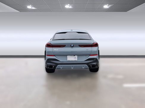 New 2026 BMW X6 xDrive40i w/ Premium Package image 9