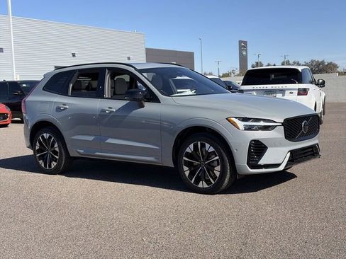 New 2026 Volvo XC60 T8 Plus w/ Protection Package Premier image 4