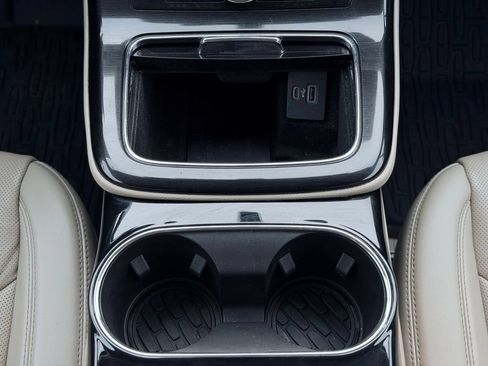 Certified 2023 Lincoln Nautilus Reserve w/ Luxury Package AWD/4WD image 37