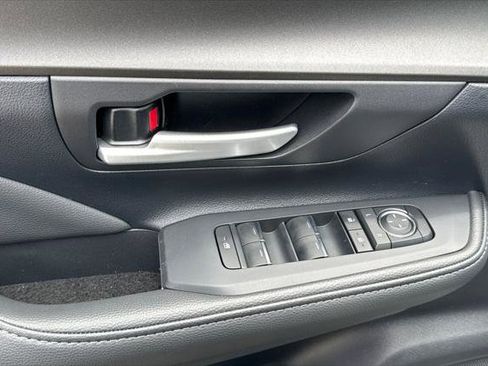 Certified 2026 Toyota Grand Highlander FWD image 14