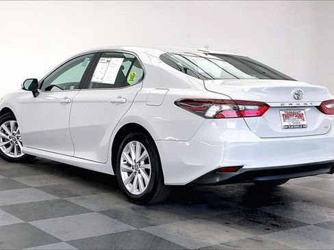 Used 2023 Toyota Camry LE image 10