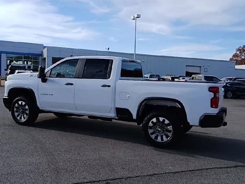 New 2026 Chevrolet Silverado 2500 Custom w/ Custom Value Package image 6