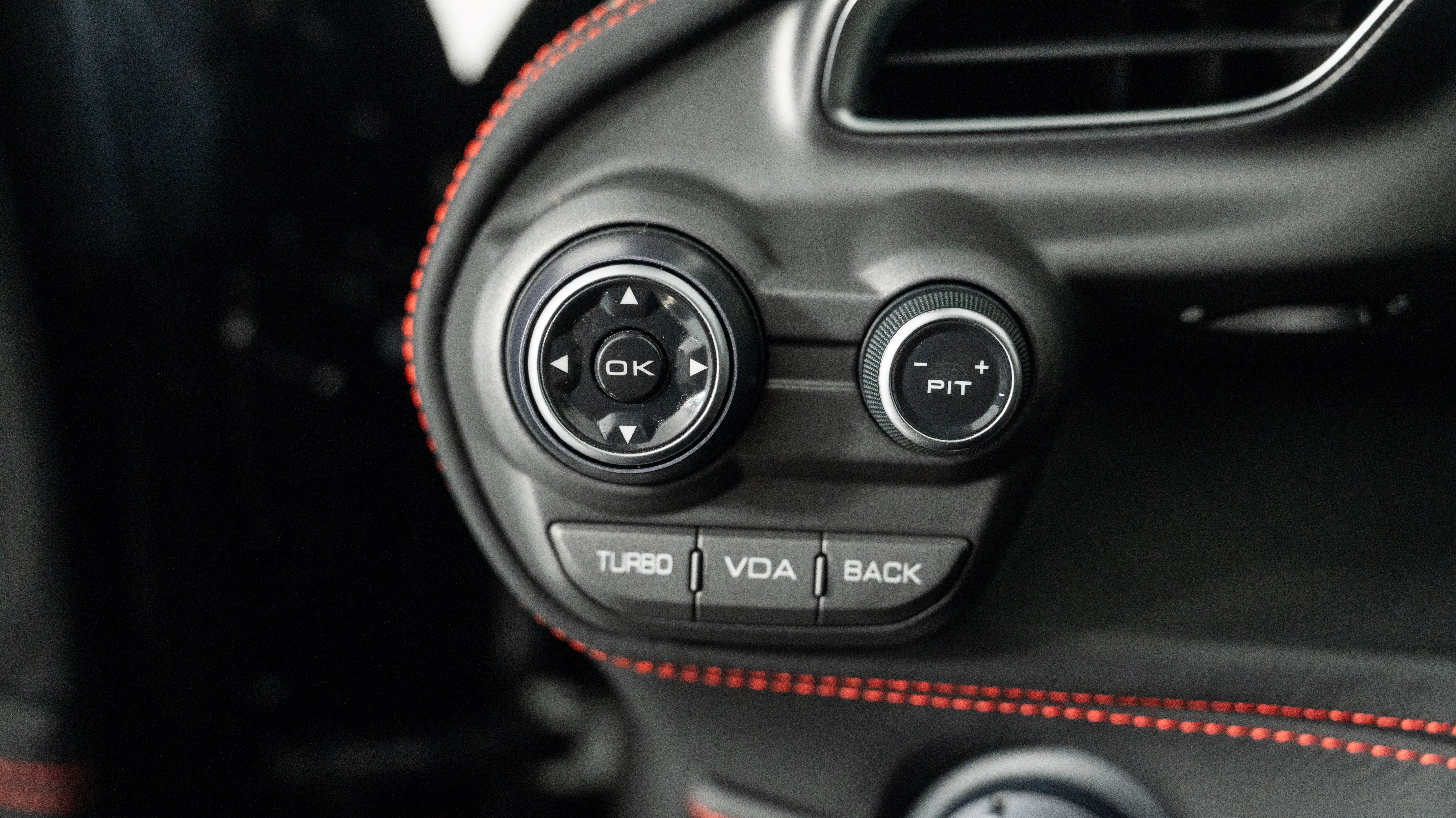 Certified 2018 Ferrari 488 GTB RWD image 25
