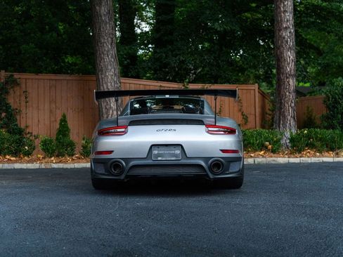 Used 2018 Porsche 911 GT2 RS image 7