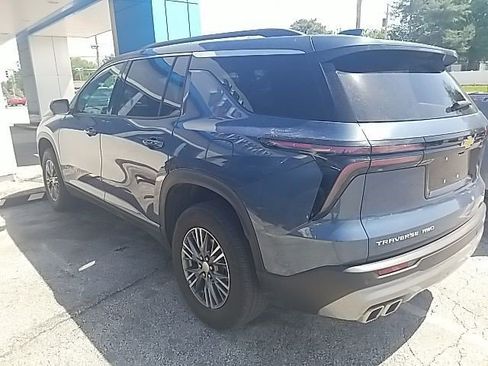 Certified 2025 Chevrolet Traverse LT w/ Driver Confidence Package AWD/4WD image 12