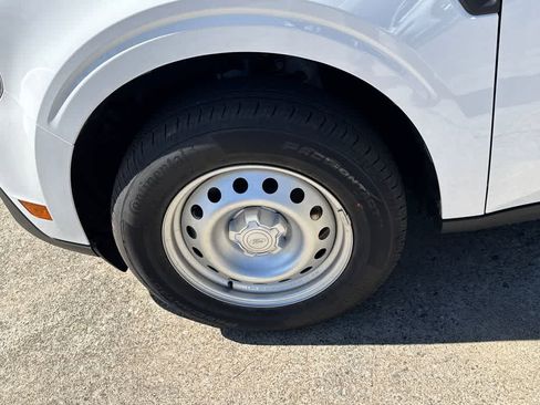 New 2025 Ford Maverick XL image 9