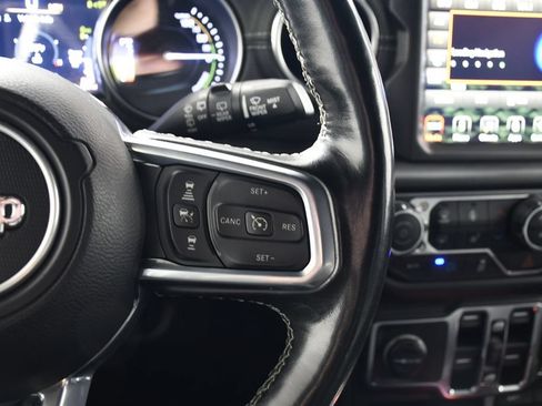 Used 2021 Jeep Wrangler Unlimited Sahara w/ Cold Weather Group AWD/4WD image 29