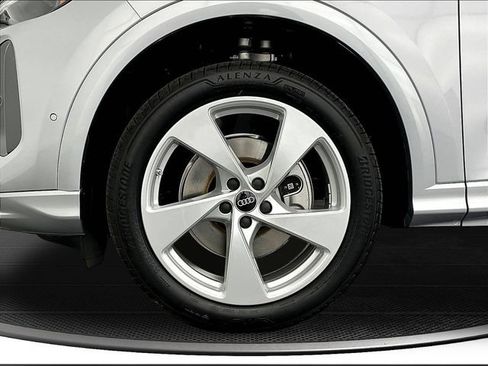 New 2026 Audi Q5 Premium Plus AWD/4WD image 16