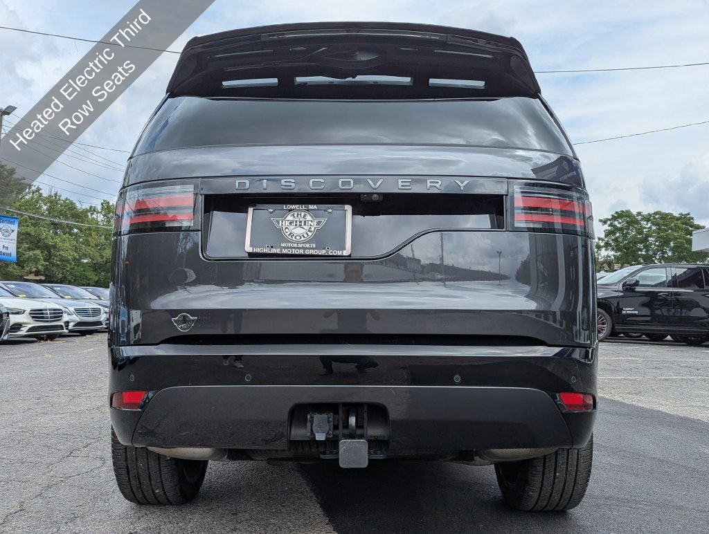 Used 2025 Land Rover Discovery Dynamic SE AWD/4WD image 11