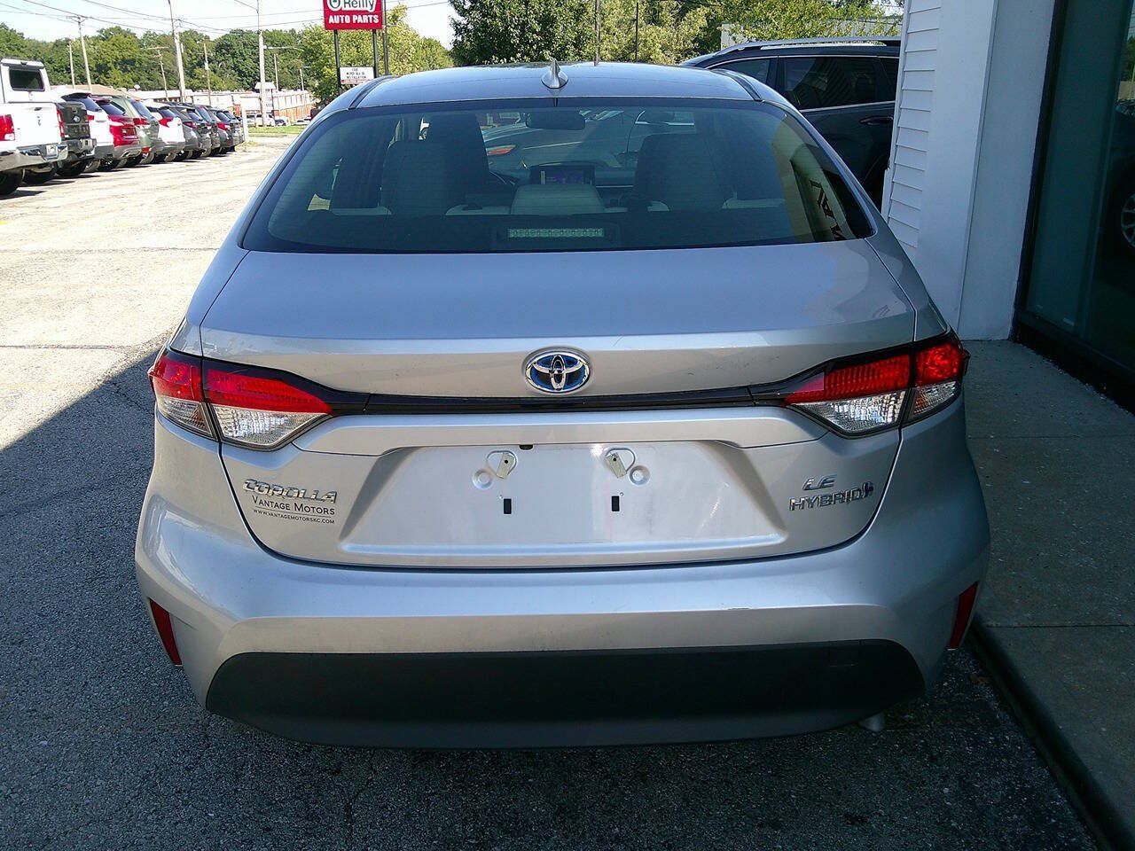 Used 2024 Toyota Corolla LE AWD/4WD image 6