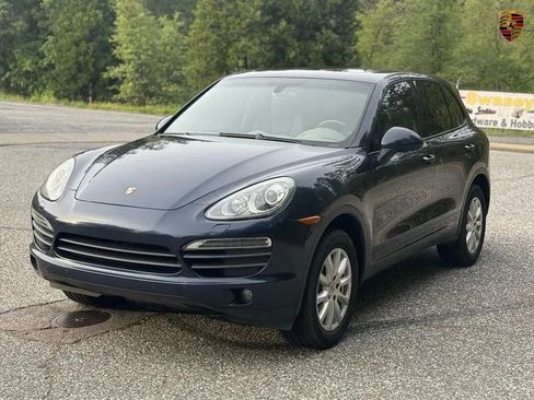 Used 2012 Porsche Cayenne S image 5