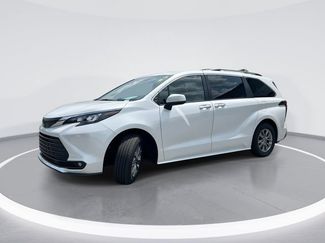 Used 2026 Toyota Sienna XLE FWD video 1