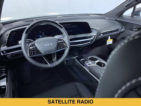 Certified 2024 Cadillac Lyriq Luxury RWD image 2