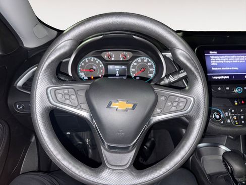 Used 2022 Chevrolet Malibu LT image 17