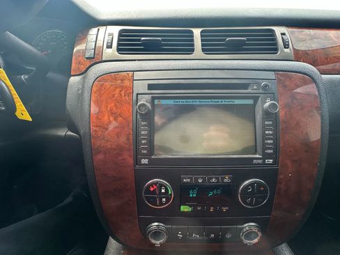 Used 2008 Chevrolet Avalanche LTZ w/ LTZ Preferred Equipment Group image 21