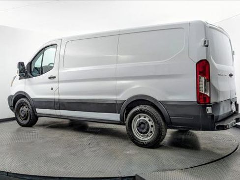 Used 2019 Ford Transit 150 130 Low Roof RWD image 4