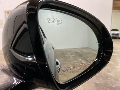 Used 2024 Genesis G80 image 91