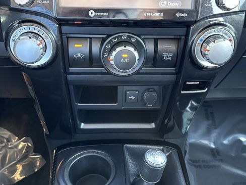 Used 2021 Toyota 4Runner TRD Off-Road image 24