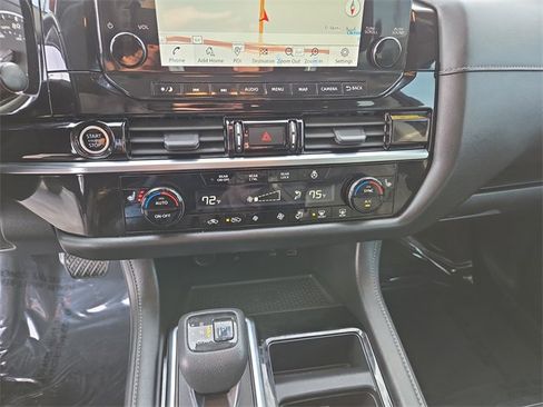 Certified 2023 Nissan Pathfinder SL image 29