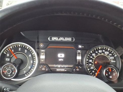 Used 2024 RAM 1500 Laramie image 16