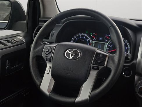 Certified 2017 Toyota 4Runner Limited image 19