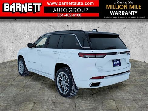 New 2025 Jeep Grand Cherokee Summit image 3