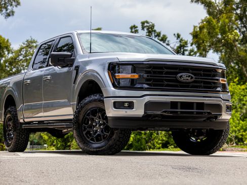 New 2025 Ford F150 XLT w/ Equipment Group 302A MID image 14