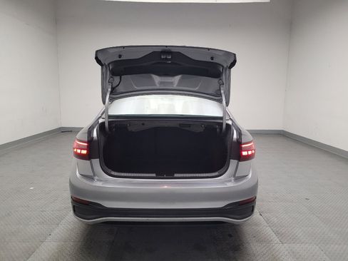 Used 2024 Volkswagen Jetta Sport image 29