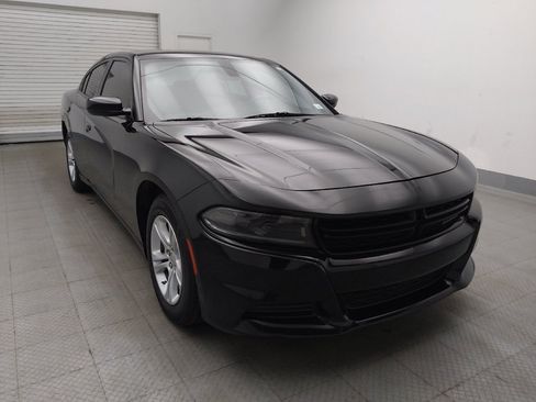 Used 2022 Dodge Charger SXT RWD image 14