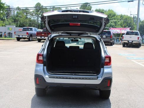 Used 2018 Subaru Outback 2.5i Limited image 24