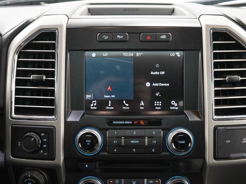 Used 2016 Ford F150 Lariat w/ Equipment Group 502A Luxury AWD/4WD image 19