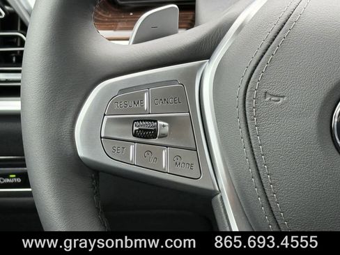 Used 2025 BMW X7 xDrive40i image 18