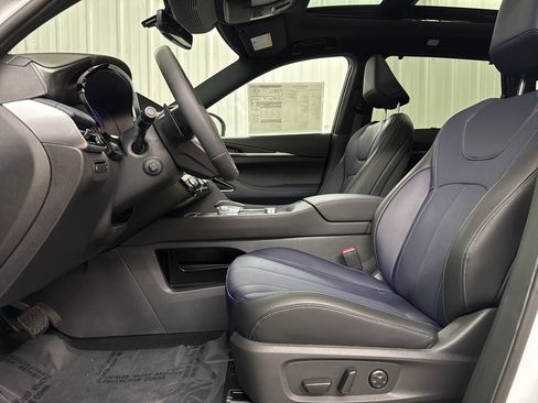 Certified 2026 INFINITI QX60 Sport w/ Dark Cargo Package image 12