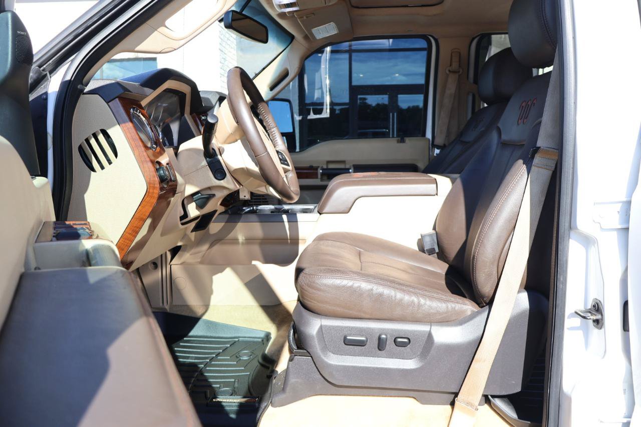 Used 2015 Ford F250 King Ranch w/ FX4 Off-Road Package AWD/4WD image 9