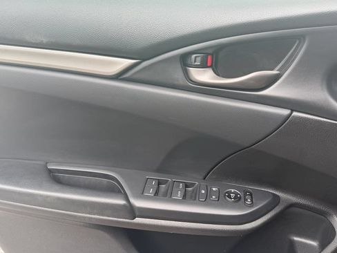 Used 2021 Honda Civic Sport image 18