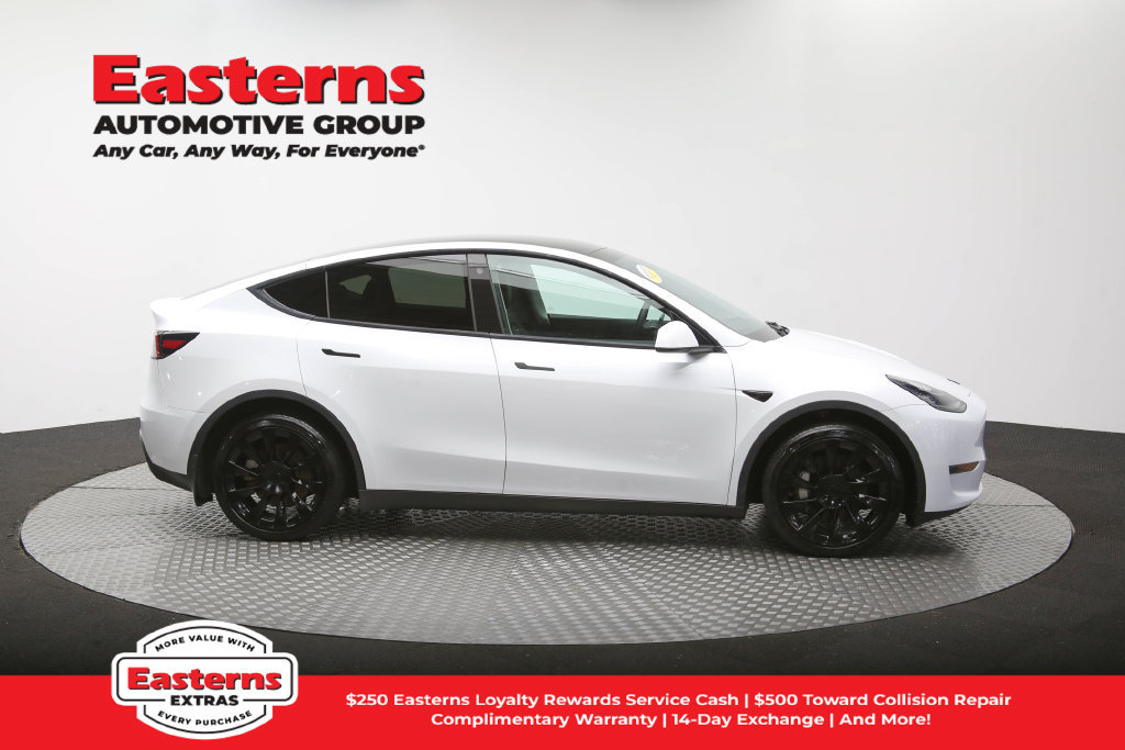 Used 2021 Tesla Model Y Long Range AWD/4WD image 43