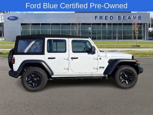 Used 2024 Jeep Wrangler Sport image 8