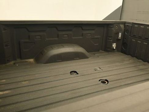 Used 2024 Chevrolet Silverado 2500 High Country w/ High Country Premium Package AWD/4WD image 10