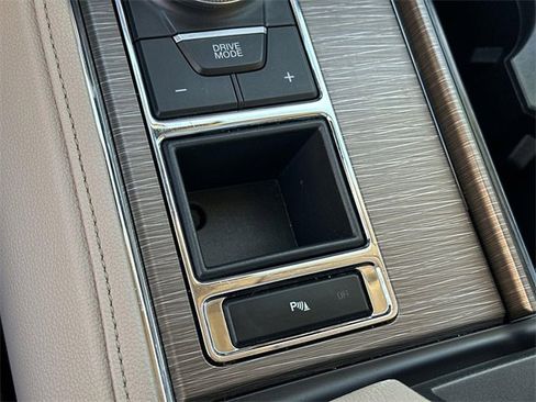 Used 2024 Ford Expedition Max Limited image 41